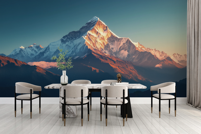 Gipfellicht – Selbstklebende Tapete mit alpinem Sonnenaufgang