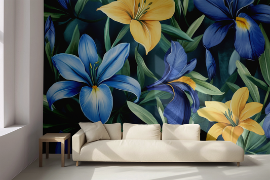 Florale Digitaltapete mit Iris und Lilien auf dunklem Grund – Design „Tiefe Blüte“
