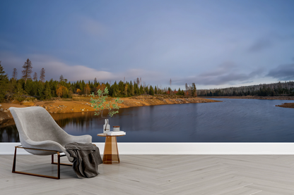 Naturidylle am See – Selbstklebende Vliestapete | Wall of Nova